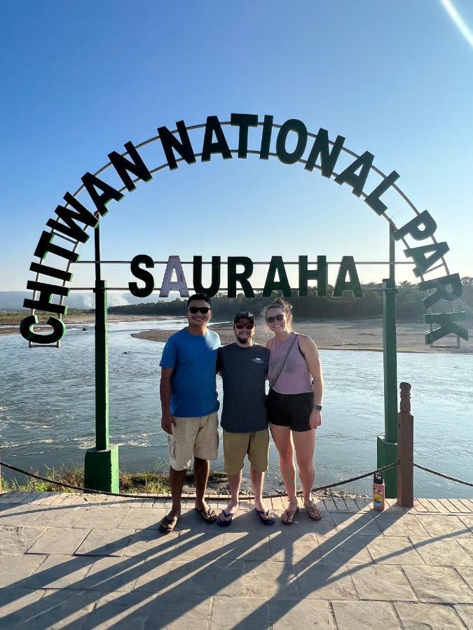 Tara Guesthouse - Sauraha,Chitwan エクステリア 写真